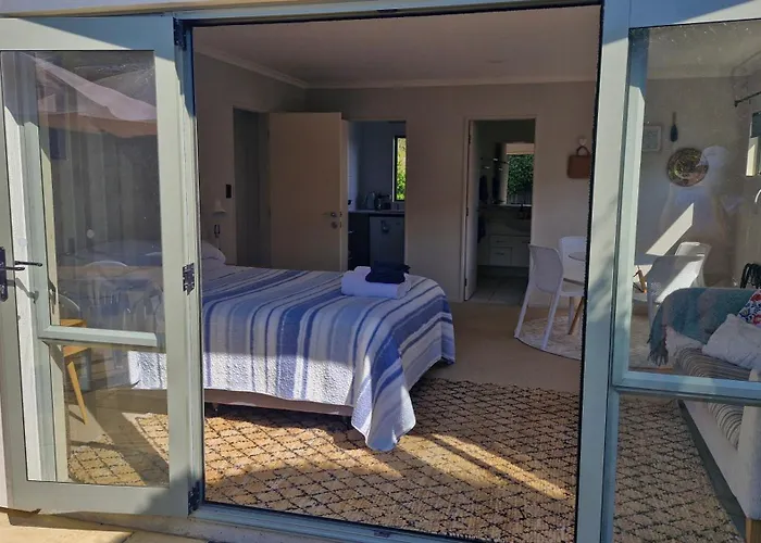 Secluded Guest Suite For Up To 4 People